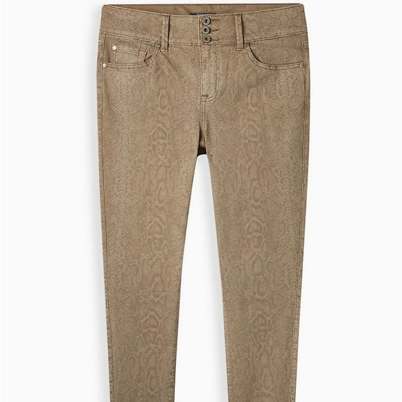 Torrid Tan Cream Jeggings with Stretchy Fit - Picture 6 of 7